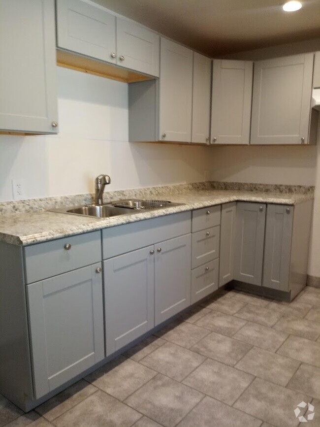 Building Photo - Charming 2 Bed/ 1 Bath Remodeled