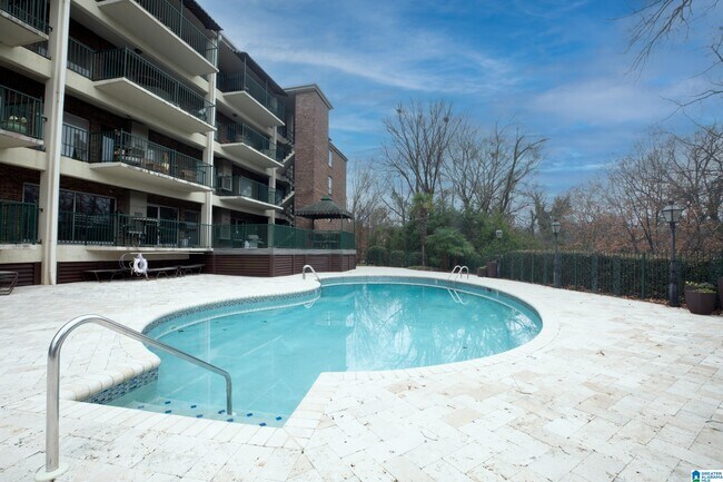 Building Photo - 57 Hanover Cir