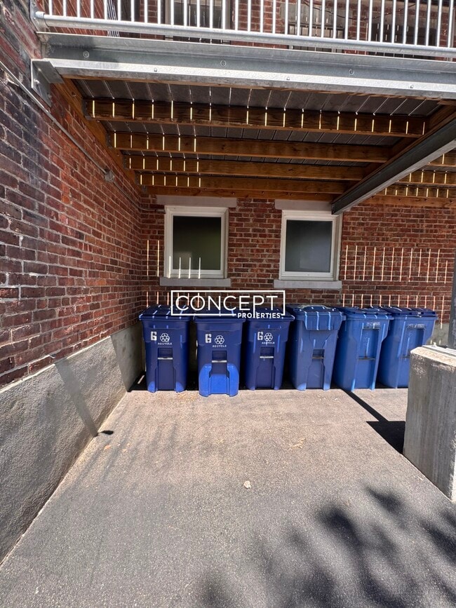 Building Photo - 6A Radcliffe Rd. Unit 1B