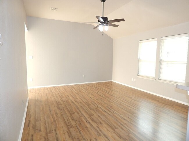 Building Photo - ***Pre- Marketing Available Early Septembe...