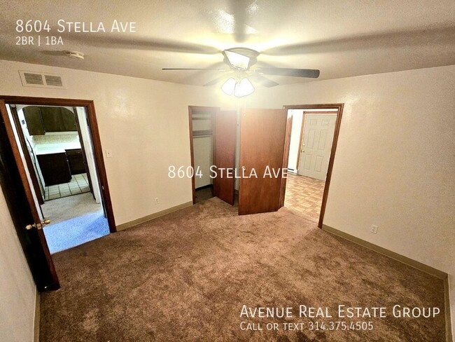 Building Photo - Charming 2-Bed Oasis with Spacious 1420 Sq...