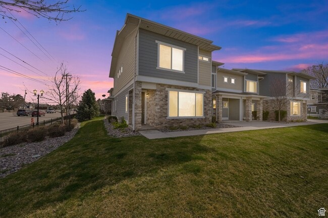 Primary Photo - 1712 Naxos Ln