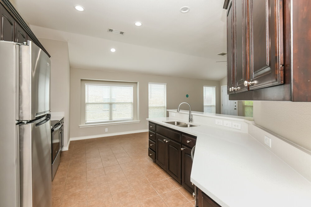 Building Photo - 272 Spring Hollow Dr