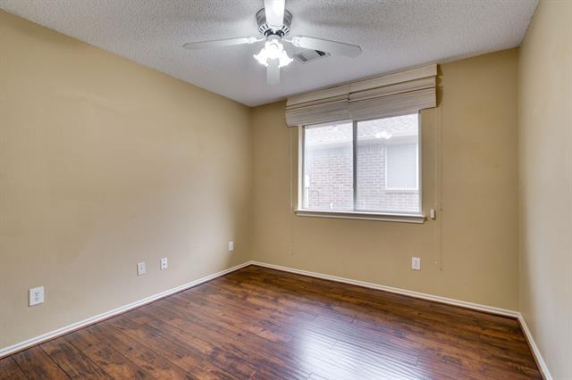 Building Photo - 3900 Oak Park Dr