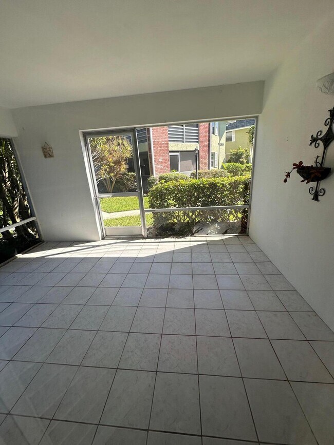 Building Photo - 12104 FL A1AAlt