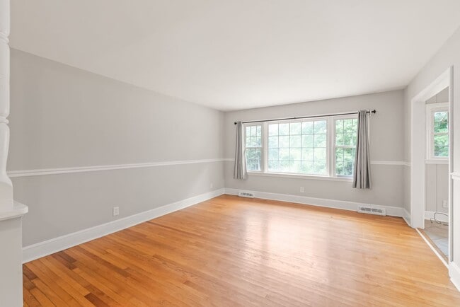 Building Photo - 3 Bedroom Home in South Charlotte