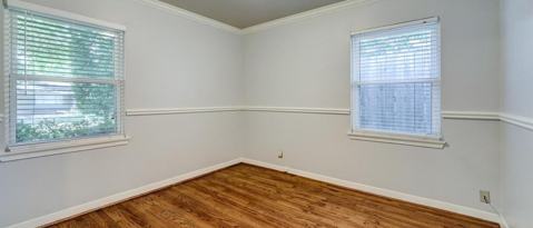 Building Photo - 7519 Schiller-