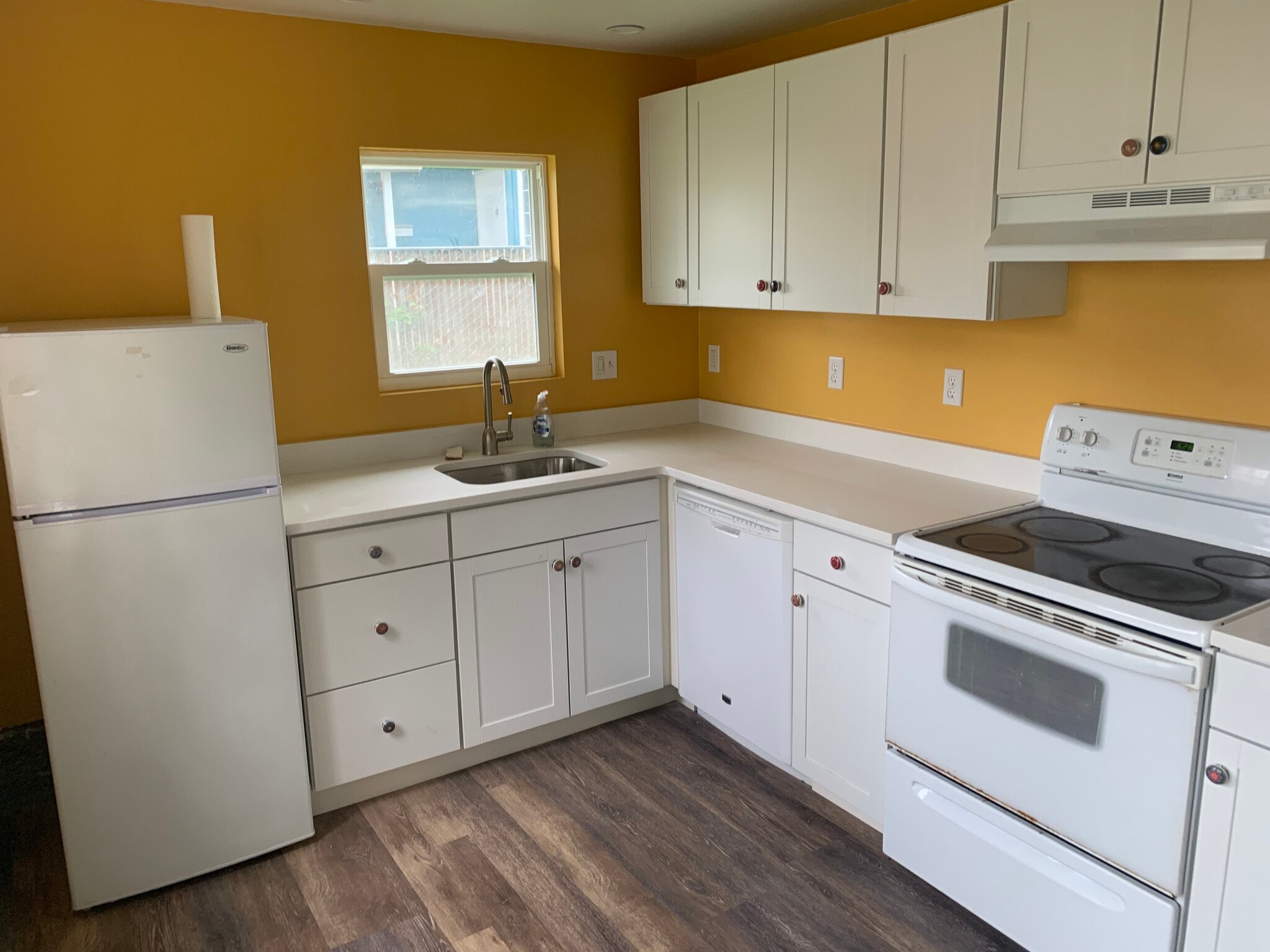 Another view of the kitchen. - 5636 SE Ogden St