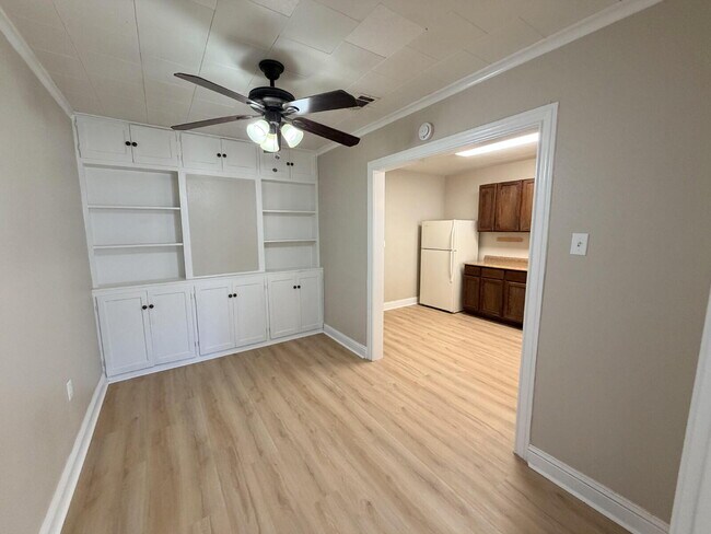 Building Photo - Private 1 Bed, 1 Bath Home Minutes from Texas Tech!