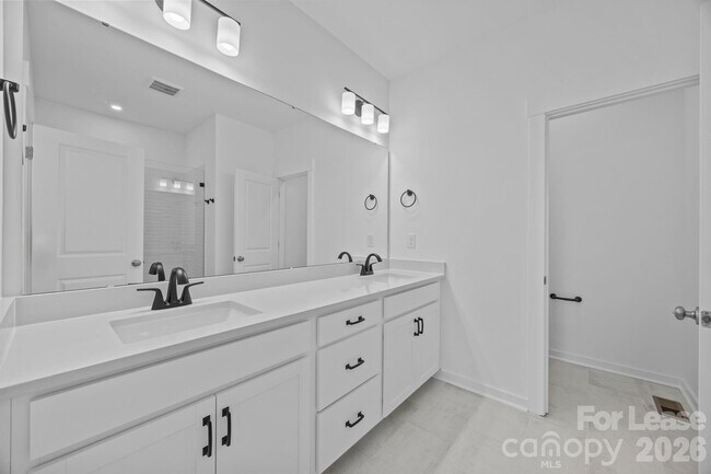 Building Photo - 4332 Honeywalk Ln