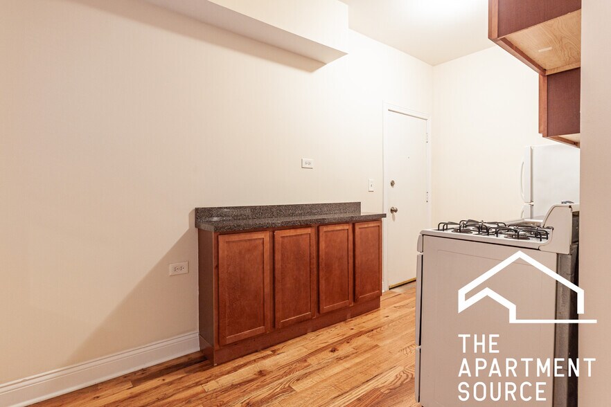 Building Photo - 2844 N Orchard St