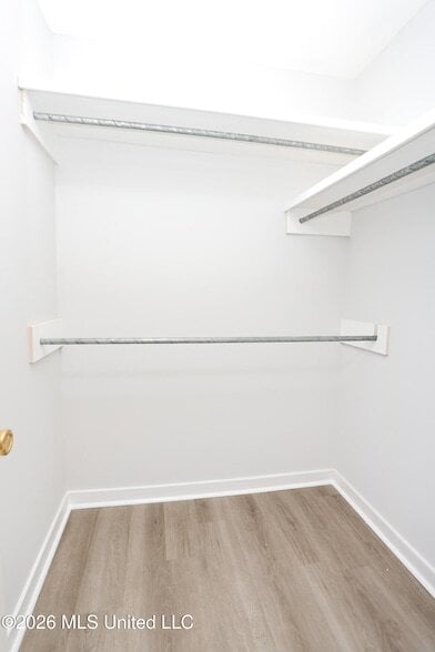 Building Photo - 1123 Bullrun Dr