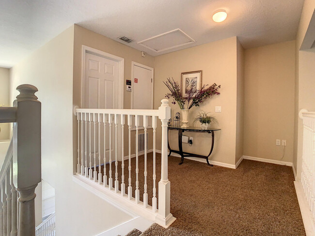 Building Photo - 7905 Plum Blossom Ct