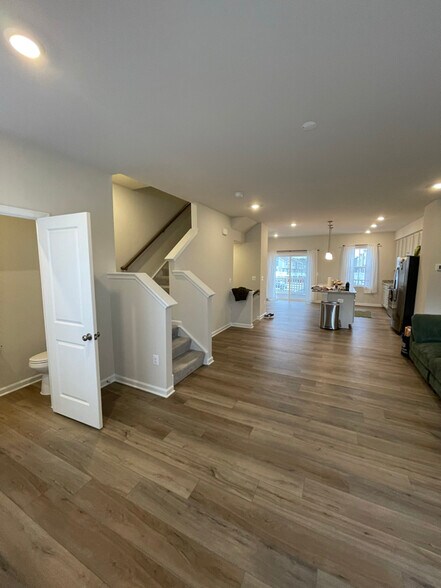 Building Photo - 67 Short Br Dr