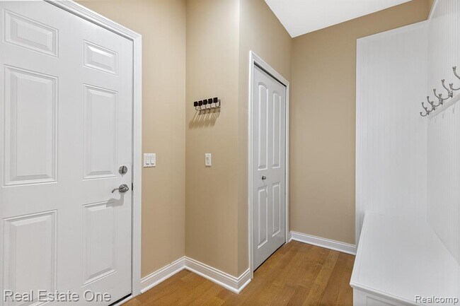 Building Photo - 68 Biltmore Blvd