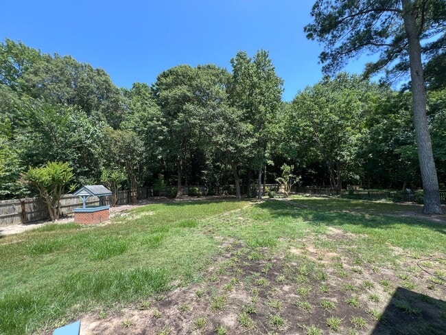Building Photo - Spacious 5-Bedroom Home on Over Half an Ac...