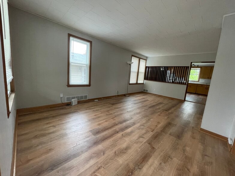 Building Photo - 1228 Ellis St