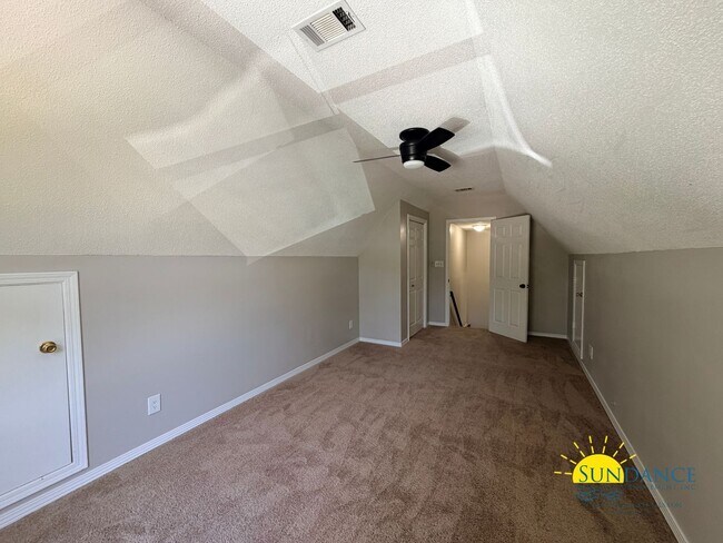 Building Photo - Fully Renovated 4-Bedroom Home on a Quiet Cul-de-Sac!