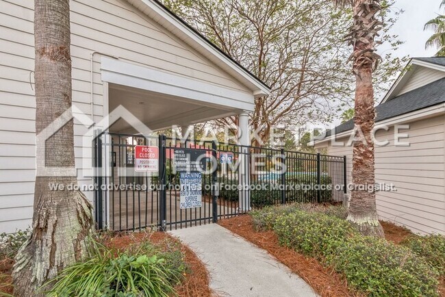 Building Photo - 24 Pomona Cir