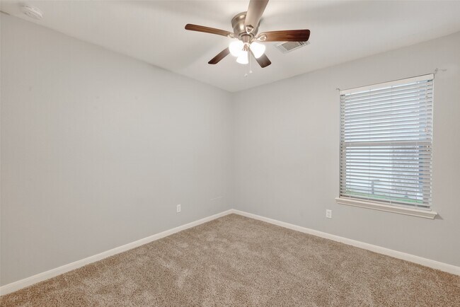 Building Photo - 9219 Pinderfield Ct