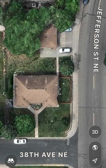 Building Photo - 607 38th Ave NE