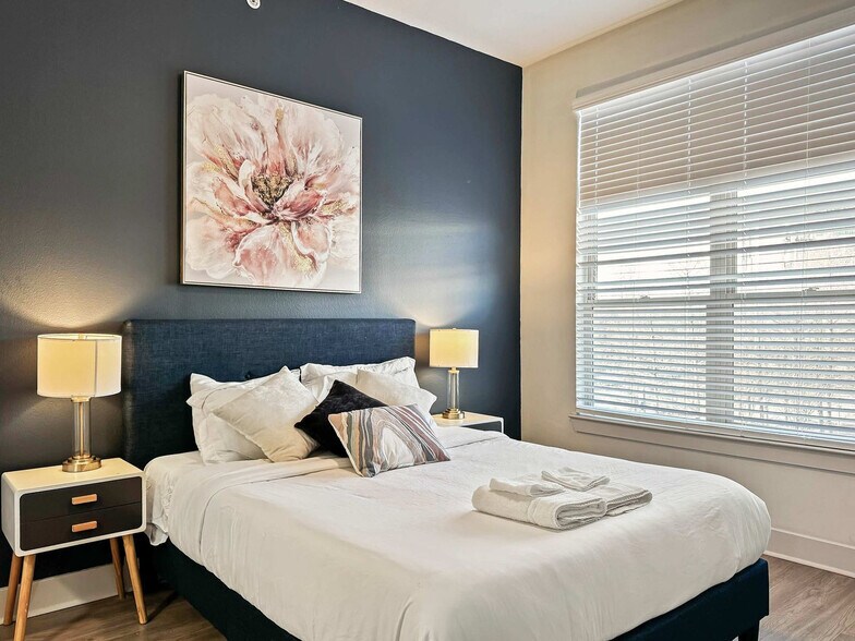 Building Photo - 2908 Indiana St