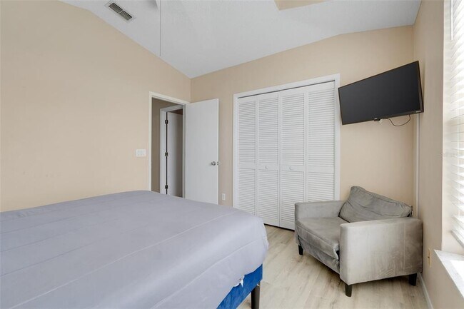 Building Photo - 8607 Knottingham Dr