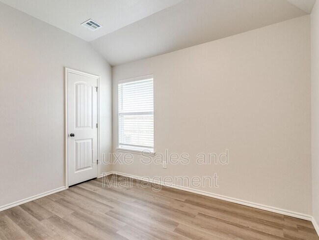 Building Photo - 10713 Lawson Place Rd
