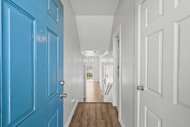 Building Photo - 7820 Seawall Blvd