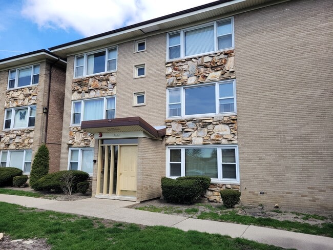 Building Photo - 3166 W Meadow Lane Dr