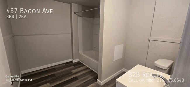 Building Photo - 457 Bacon Ave