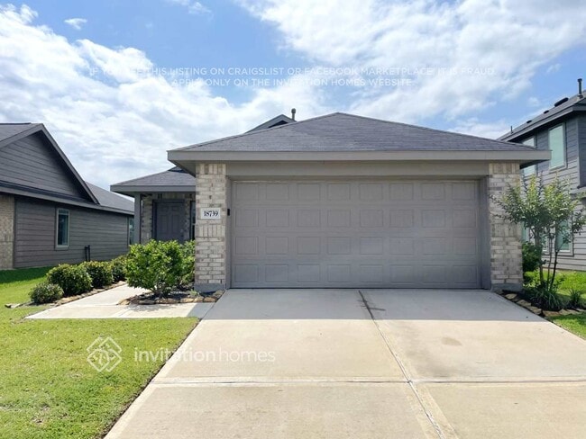 Building Photo - 18739 Mercer Fls Dr