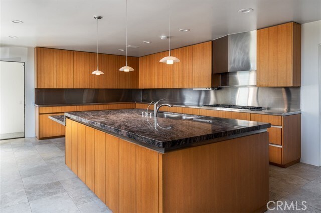 Building Photo - 810 Emerald Bay