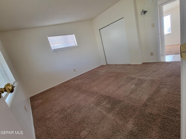 Building Photo - 7204 Alto Rey Ave