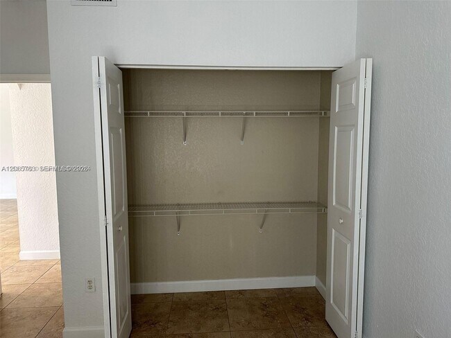 Building Photo - 2624 SW 188th Ave