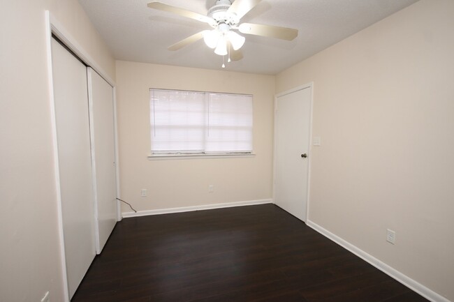 Building Photo - 4/2 Brick Home in Northeast Pensacola for ...