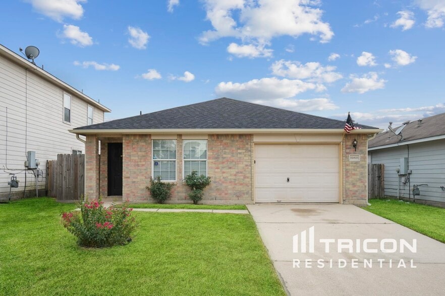 Primary Photo - 22823 Sugar Bear Dr