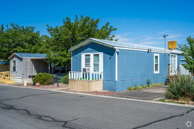 Building Photo - Holly Home Park