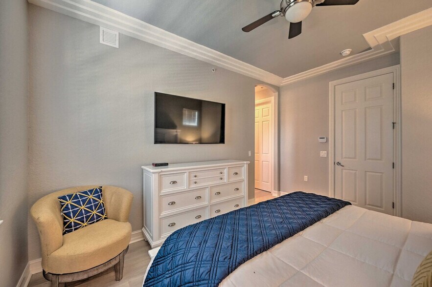 Building Photo - 9117 Chula Vista St