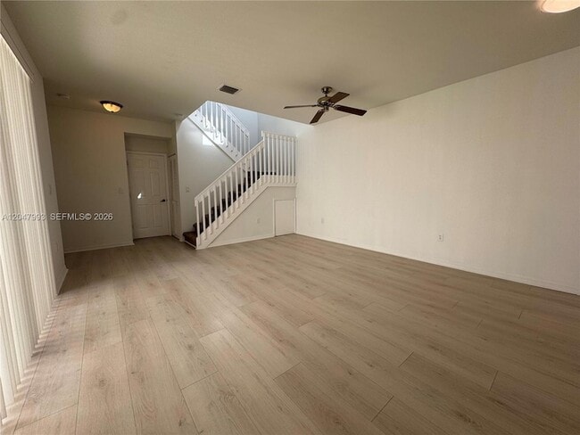 Building Photo - 1595 Seagrape Way