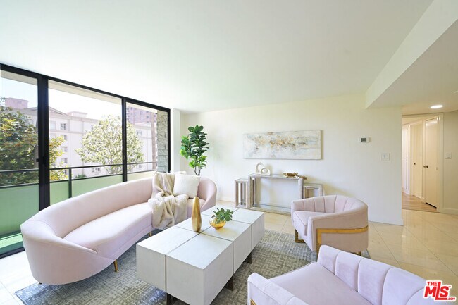 Building Photo - 10535 Wilshire Blvd