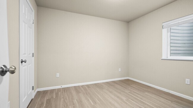 Building Photo - Unfurnished | Summerland Twinhomes | Waterloo | Near Lost Island Waterpark