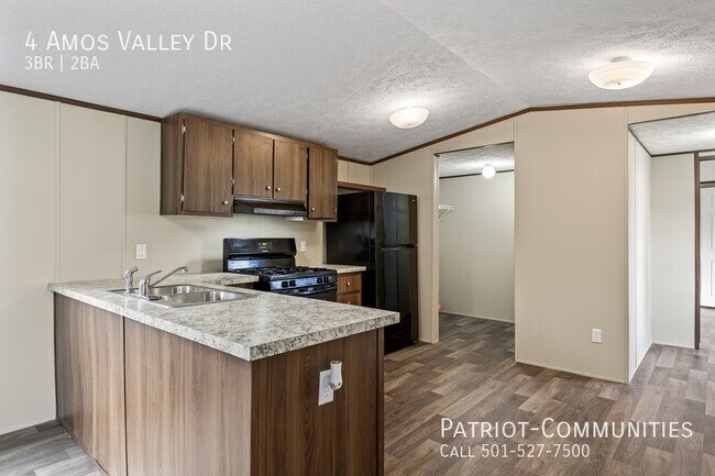 Building Photo - 4 Amos Valley Dr