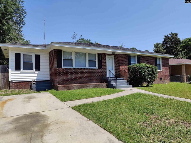 Building Photo - 3638 Truman St