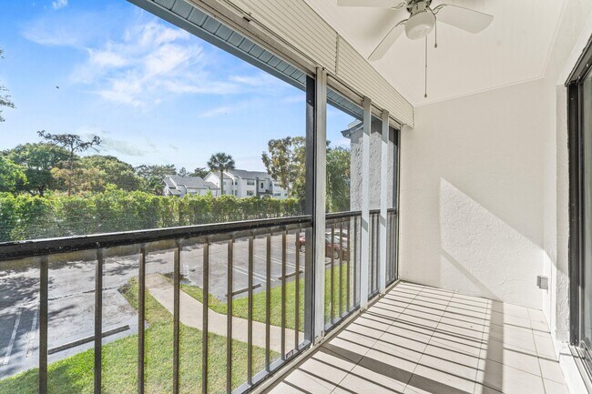 Building Photo - 1117 Green Pine Blvd