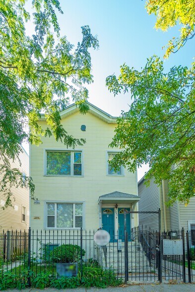 Building Photo - 1806 N Richmond St