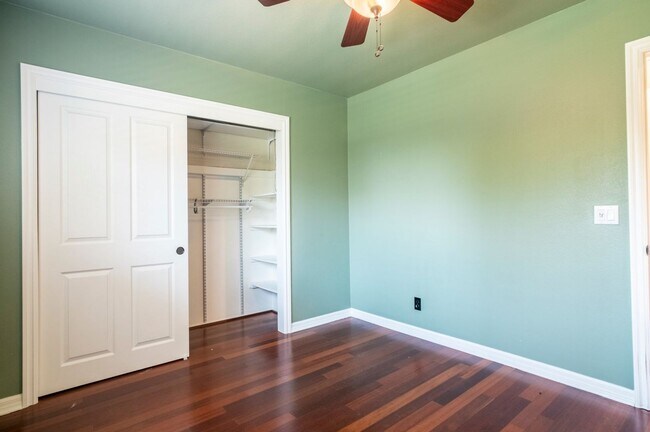 Building Photo - House for Rent in Redlands