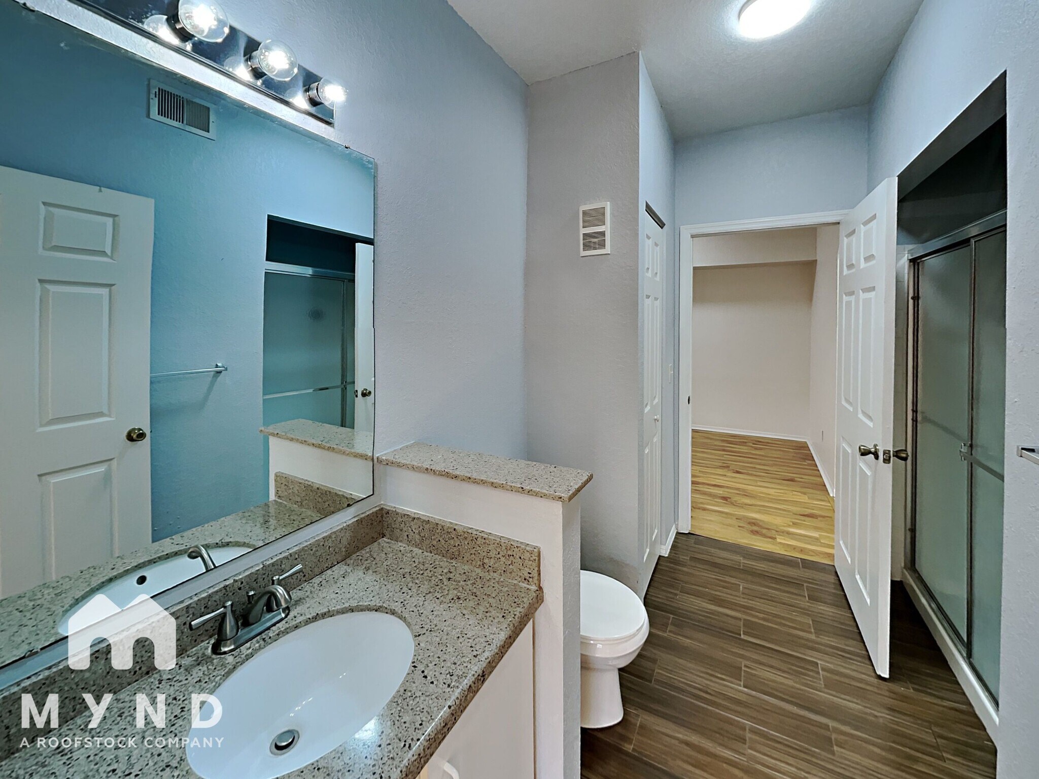 Building Photo - 829 Camargo Way