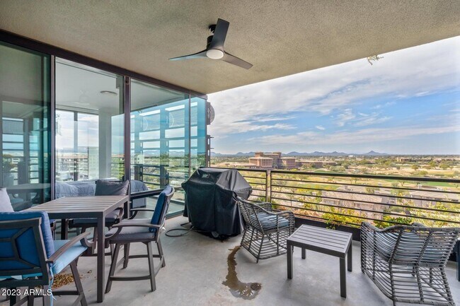 Building Photo - 7120 E Kierland Blvd