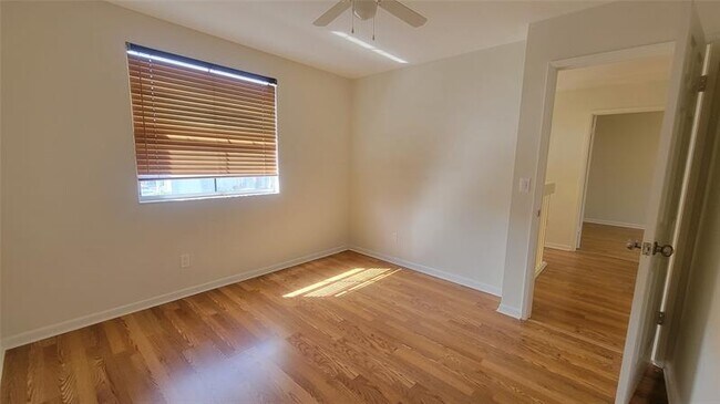 Building Photo - 4810 Grapevine Wy